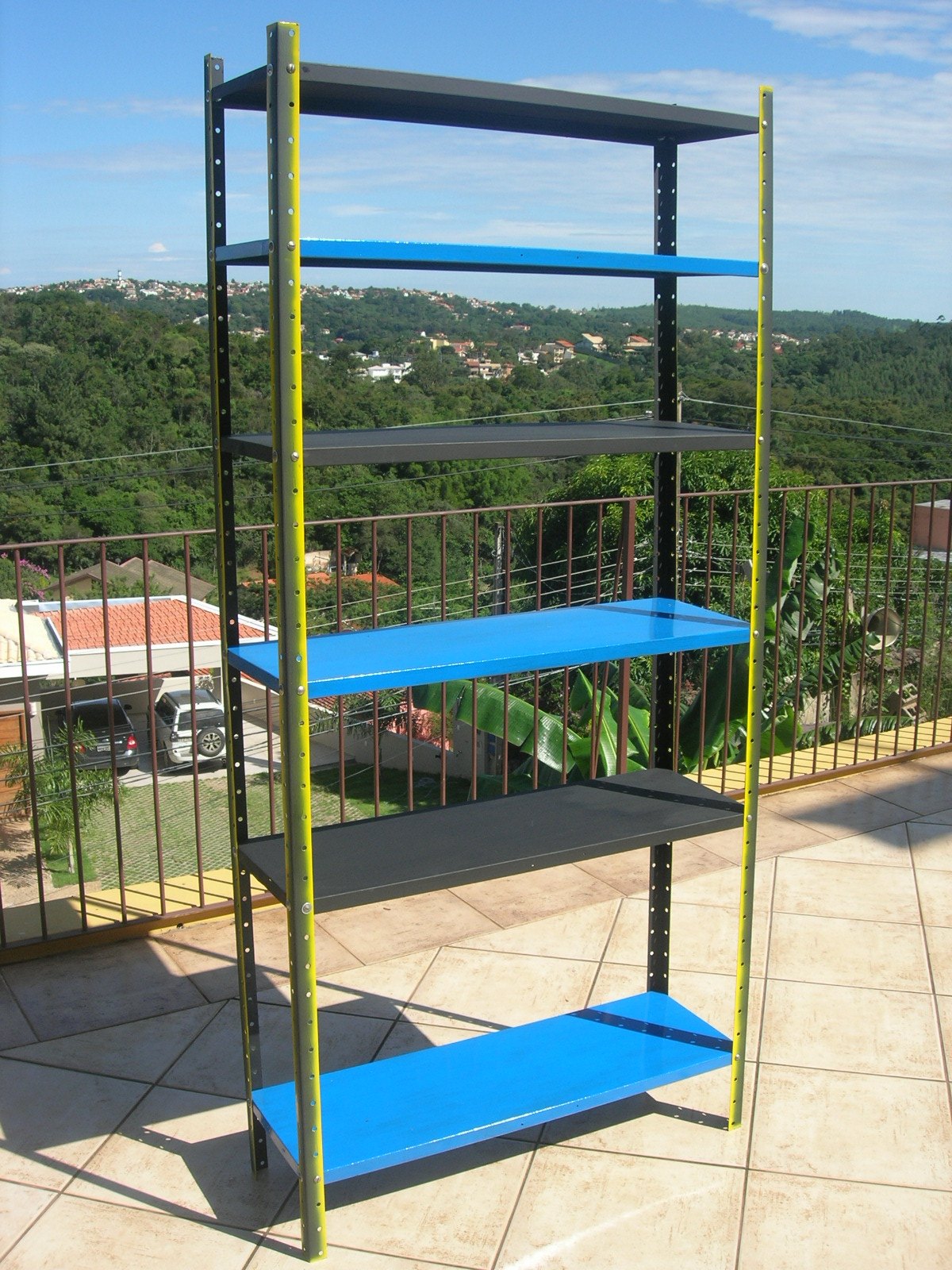 Pintura com Aerógrafo - Armário de Aço