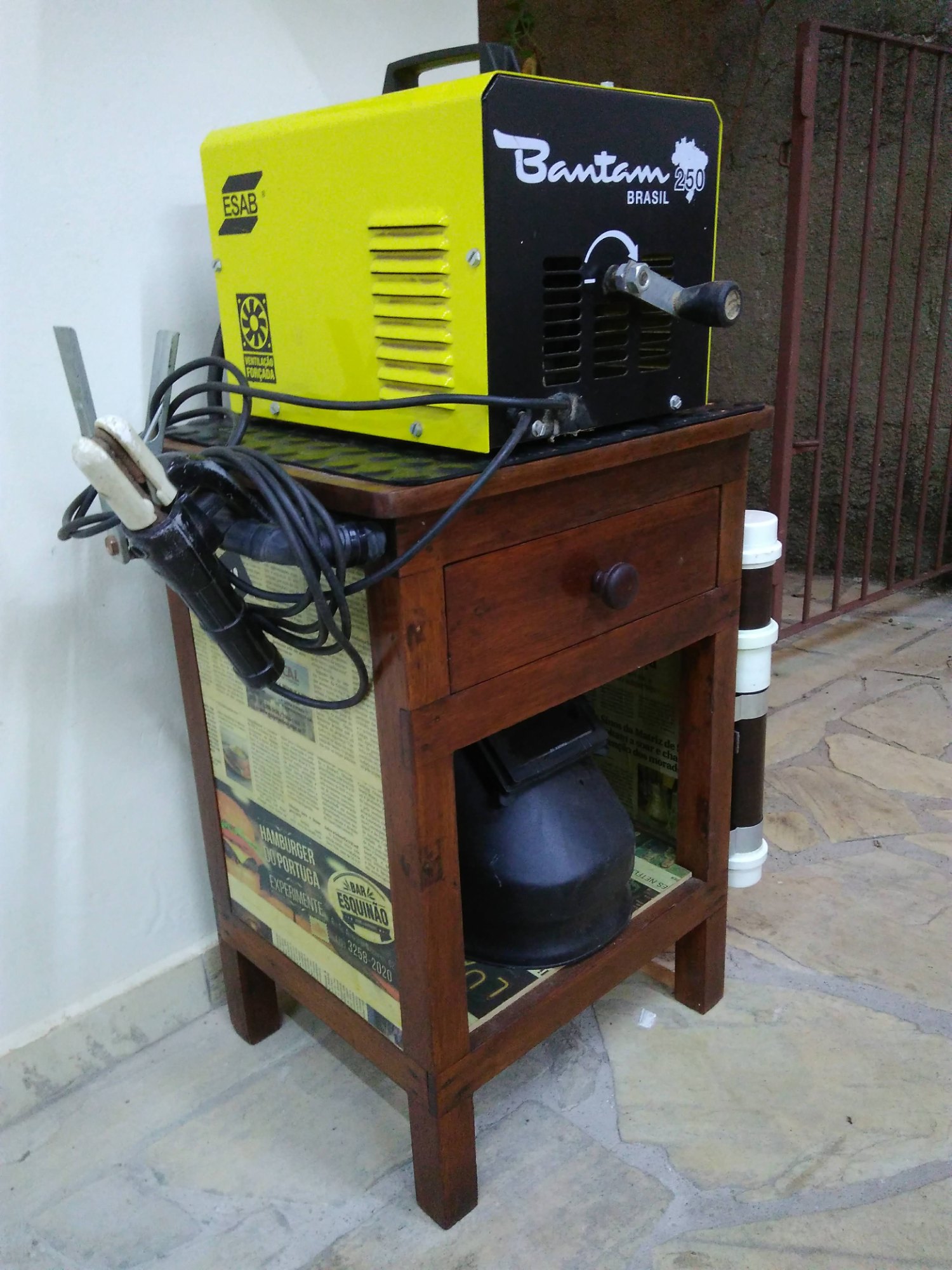 Reforma de mesinha para máquina de solda